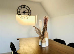 Bergblick-Apartment IStayUnixI Seenähe-Workspace-Netflix I KEINE Monteure